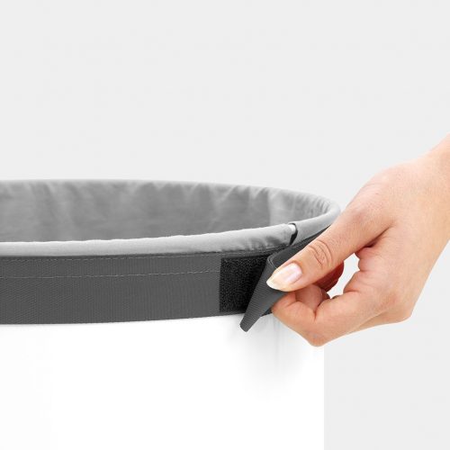 tulha branca com tampa cinza escura 60 lts brabantia