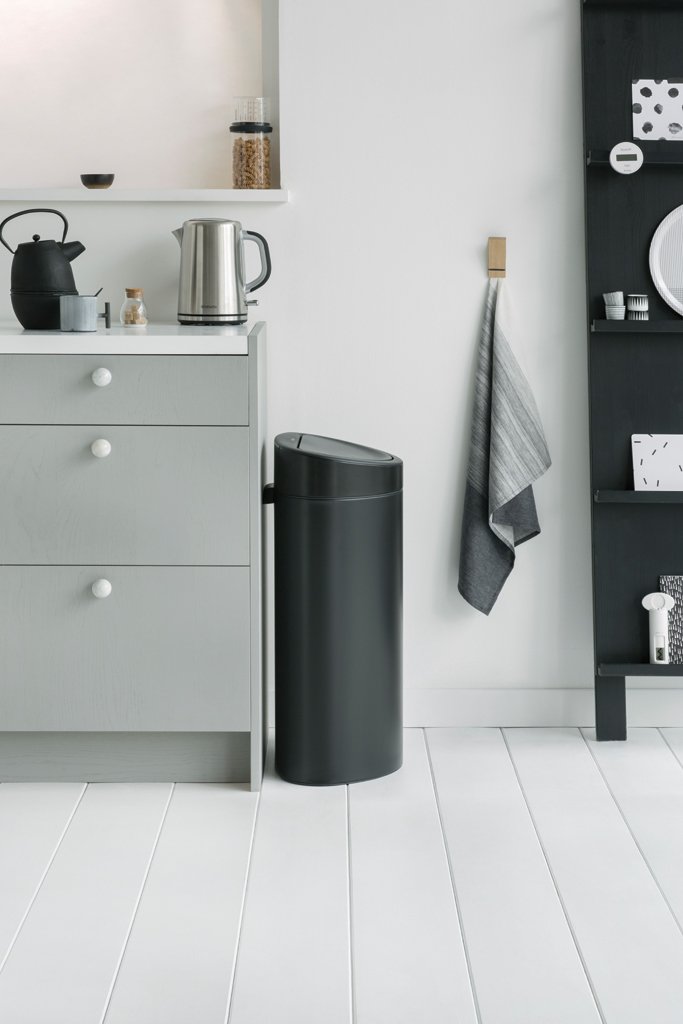 touch_bin_new_40l_-_matt_black_-_8710755114946_brabantia_683x1024px_e_nr-11085 brabantia vianainox balde touch bin n 40 lts preto mate brabantia